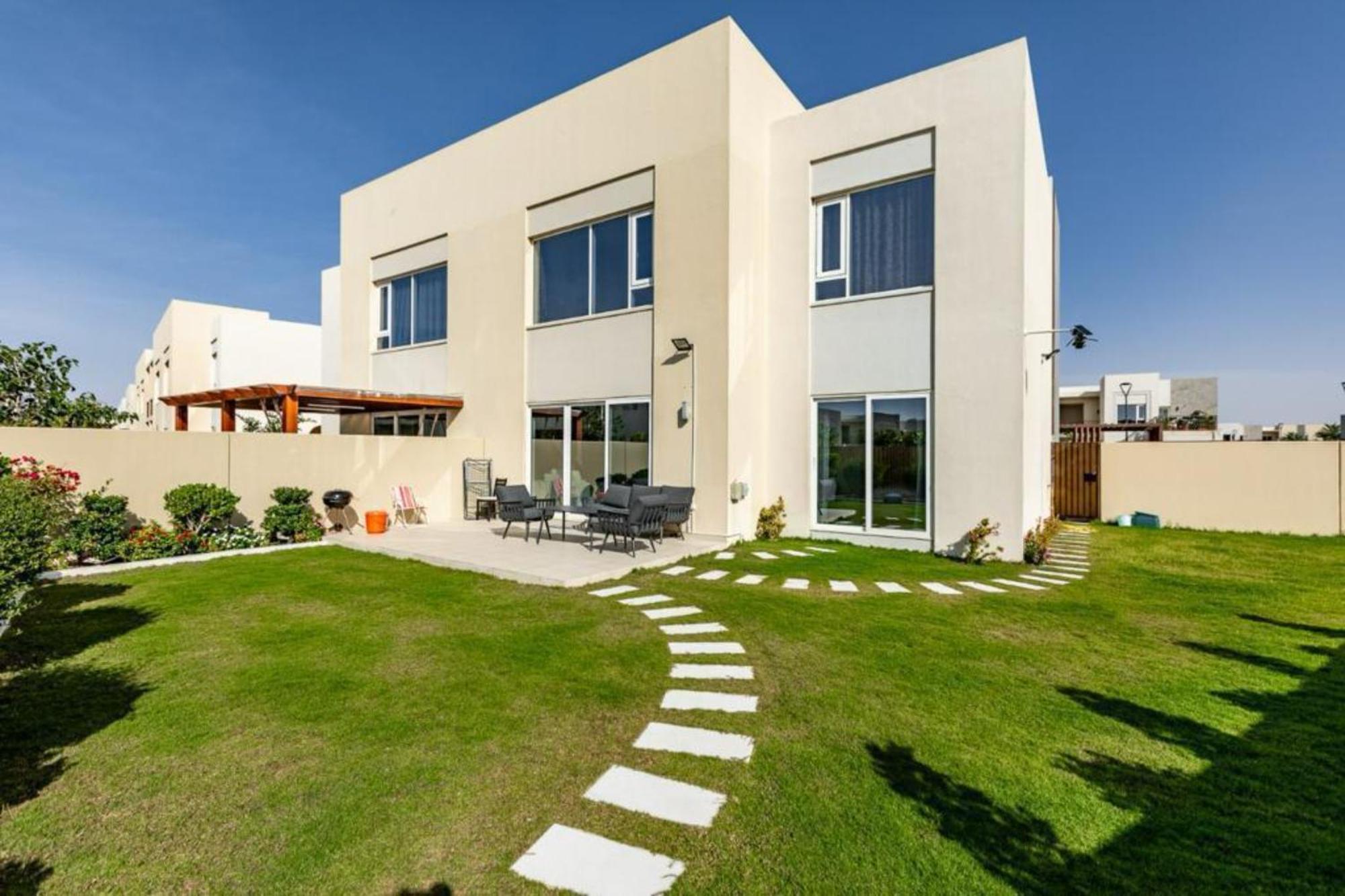Villa Phaedrus Living Urbana Serenity Escape Dubai
